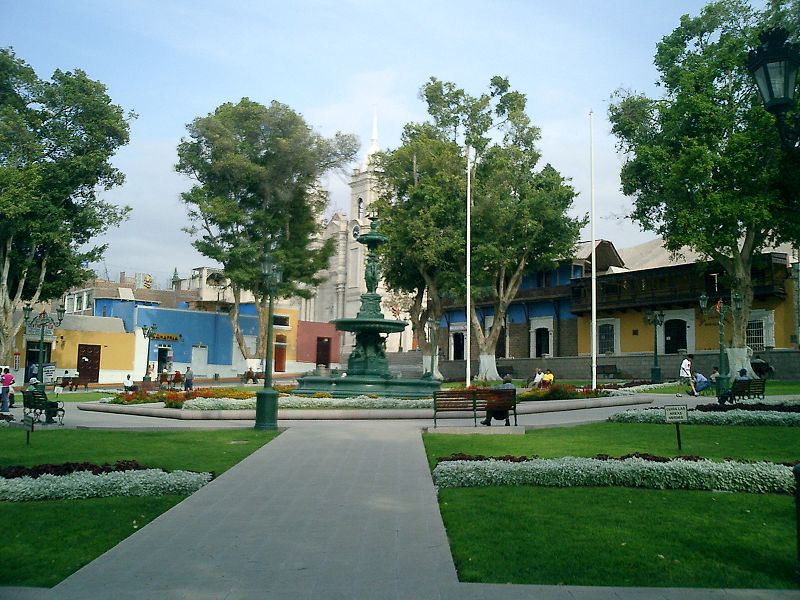 La Plaza de Armas de Moquegua