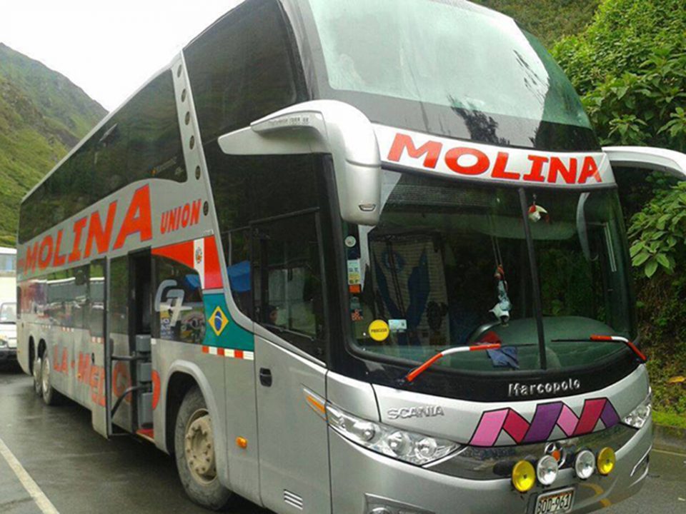 Autobús de Transportes Molina Unión